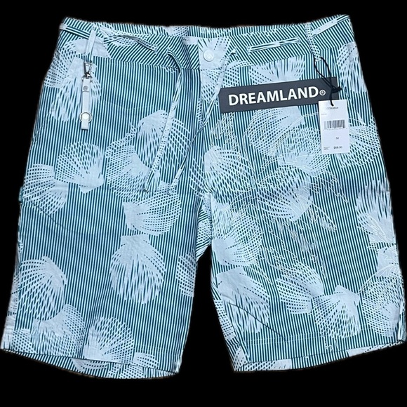 Dreamland Other - Dreamland Green and White Floral Shorts Size 34